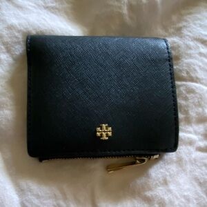 Tory Burch bi fold Wallet